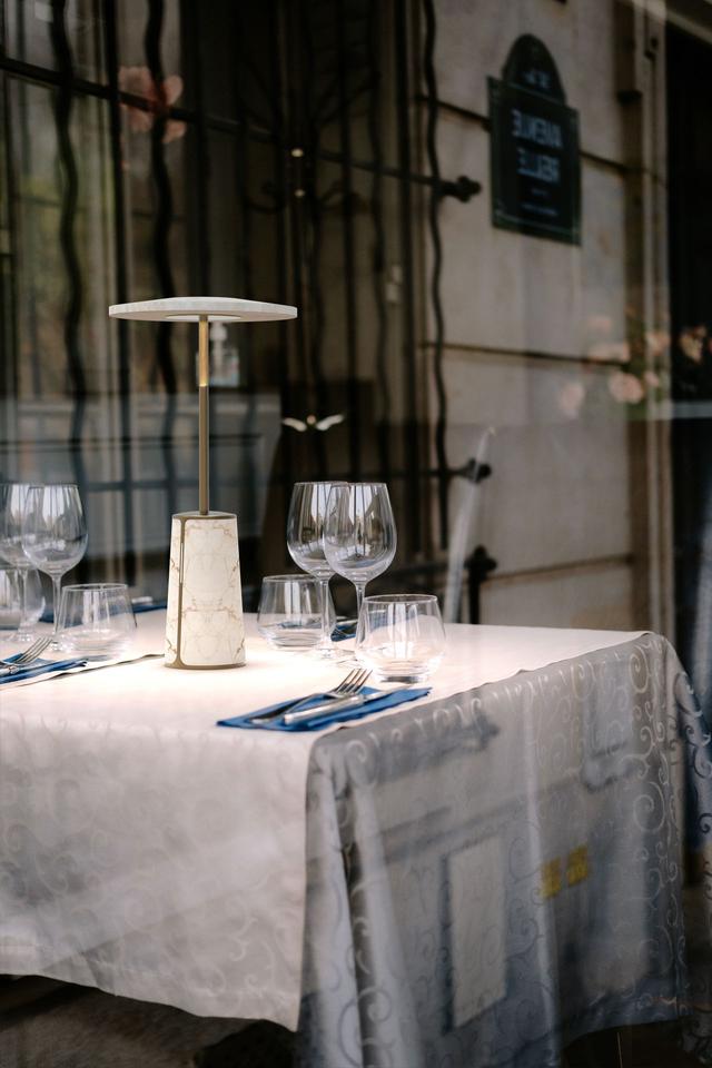 large_corian lampe nomade INDUCTION.16.jpg