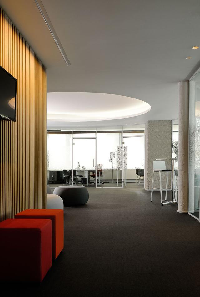 large_RAA_6347_©_Studio_Erick_Saillet.jpg